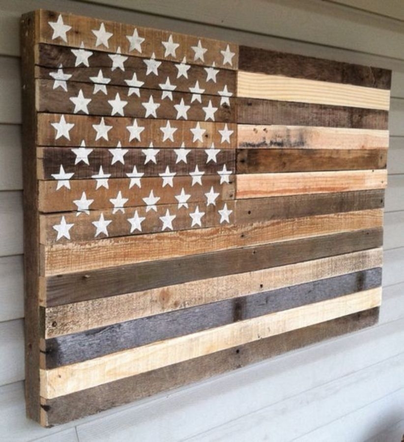 Reclaimed pallet american flag hanging wall art
