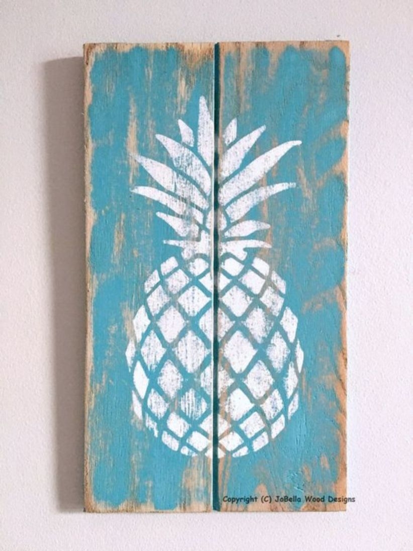 Shipping pineapple wood wall hanging