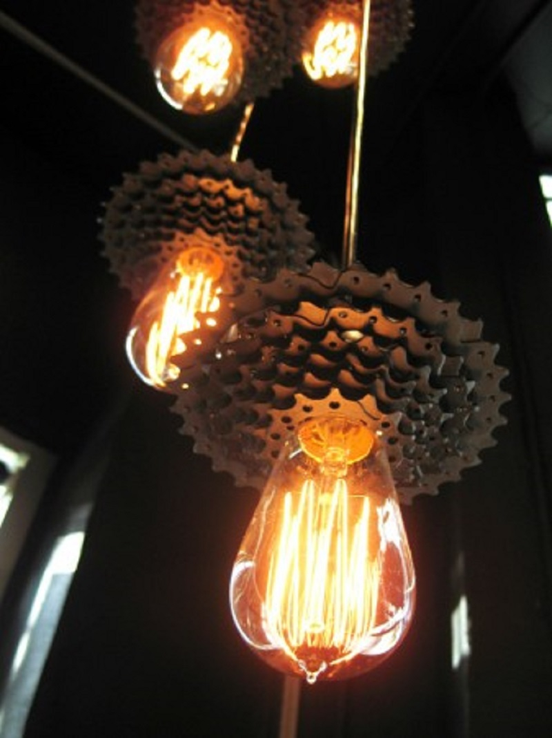 Bike-sprocket-light-pendants