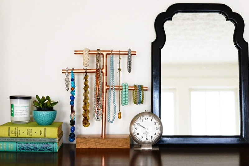 Diy-copper-pipe-jewelry-stand