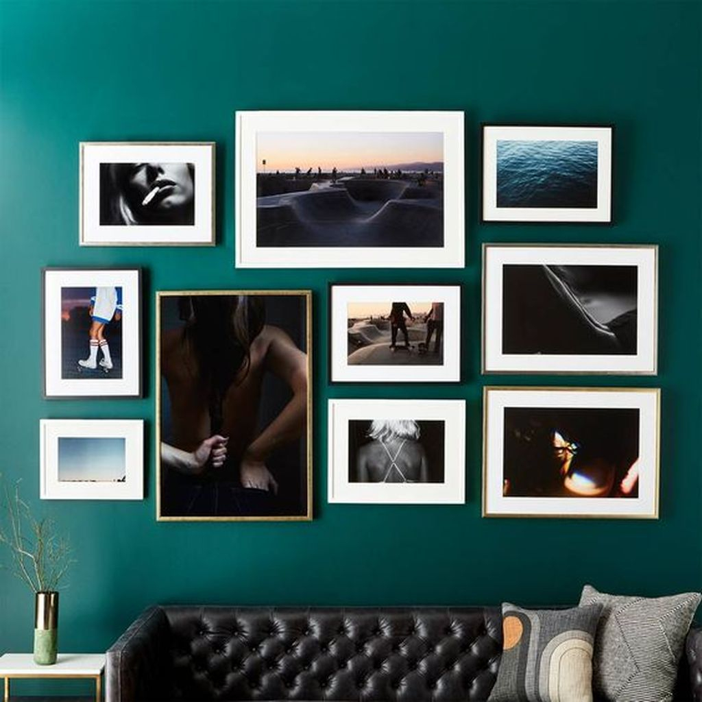 25 Creative Ways to Fill Your Plain Walls By Showing Off Your Mini ...