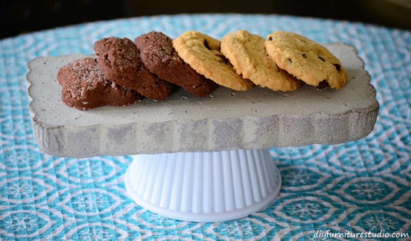 DIY concrete cake stand