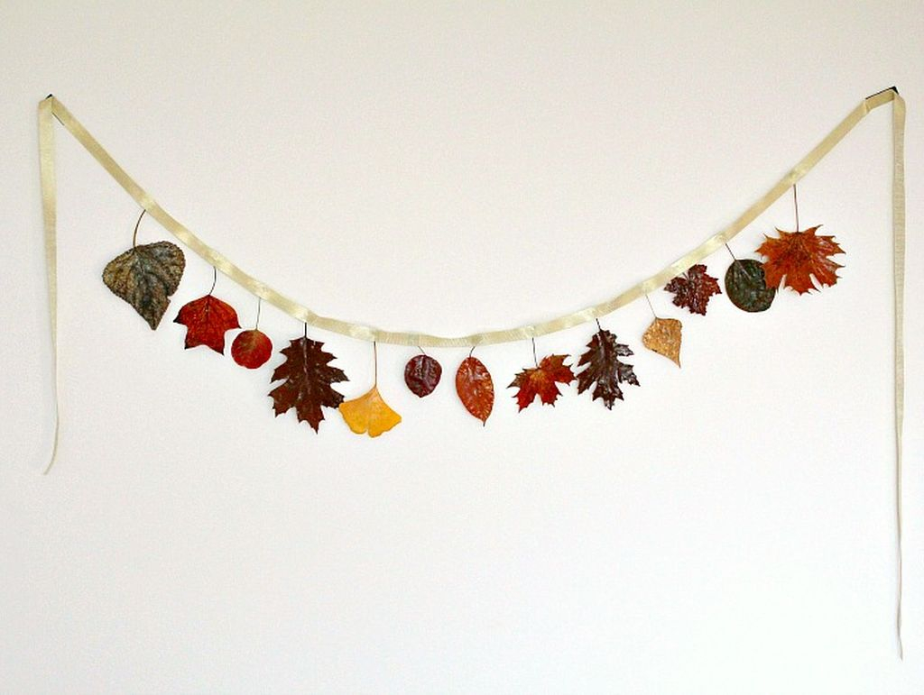 8 Colorful Autumn Leaves Diy Garland For Your Home Decoration Godiygocom