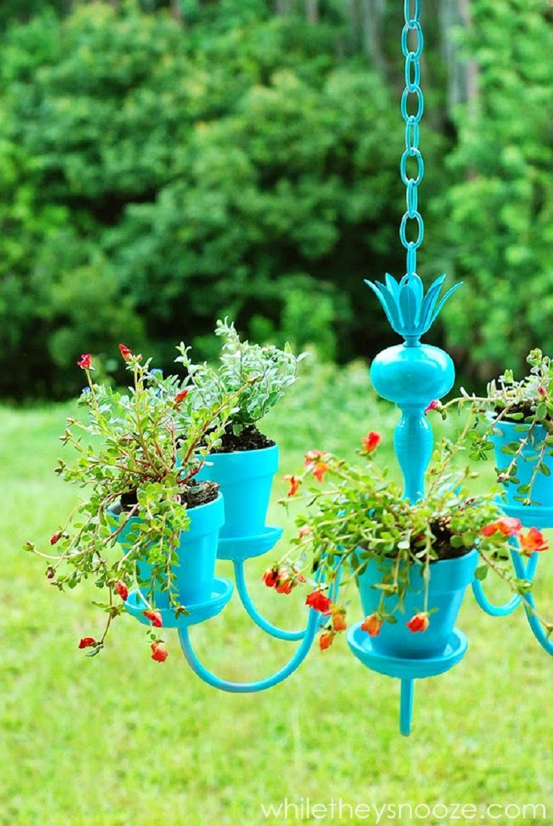 Awesome DIY Hanging Planter That You Can Copy To Create Your Own Garden Without Using A Lot Of Space