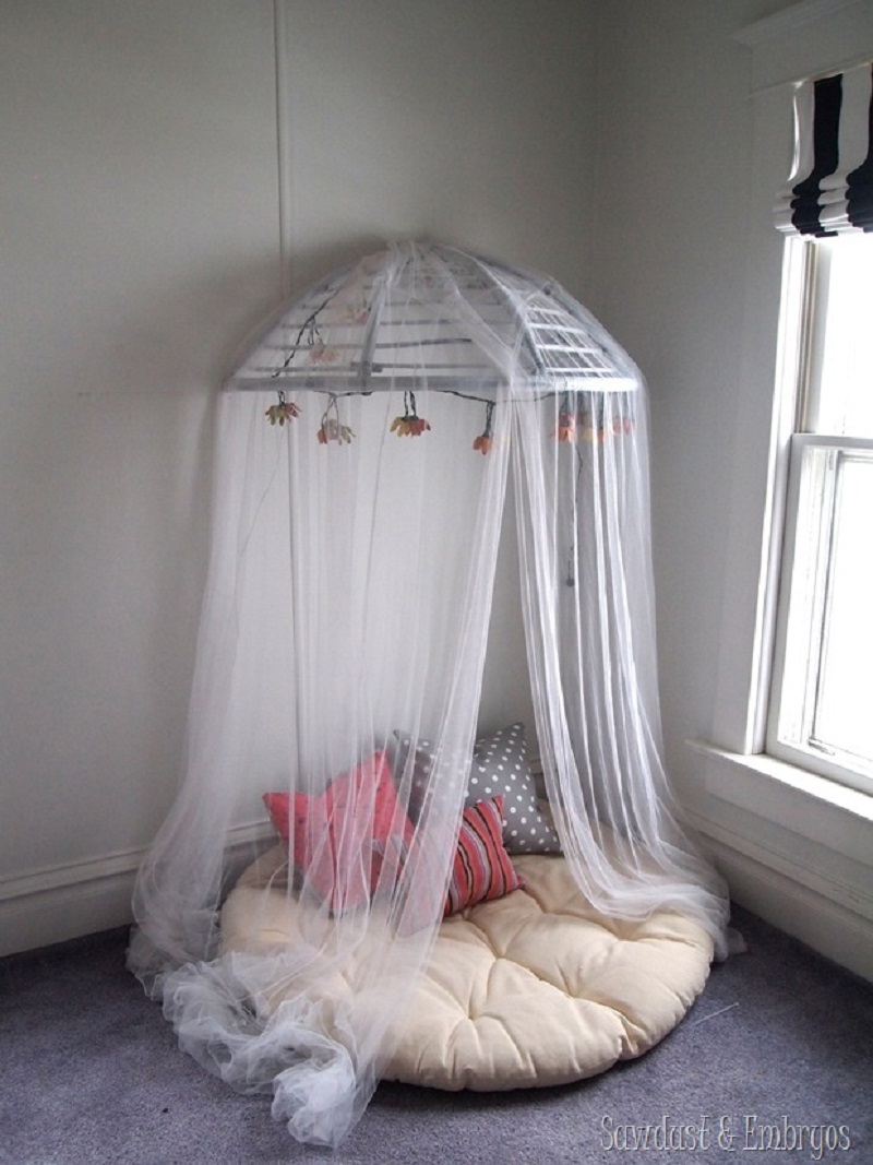 Canopy reading nook