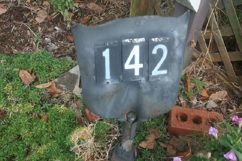 Address marker from old shovel