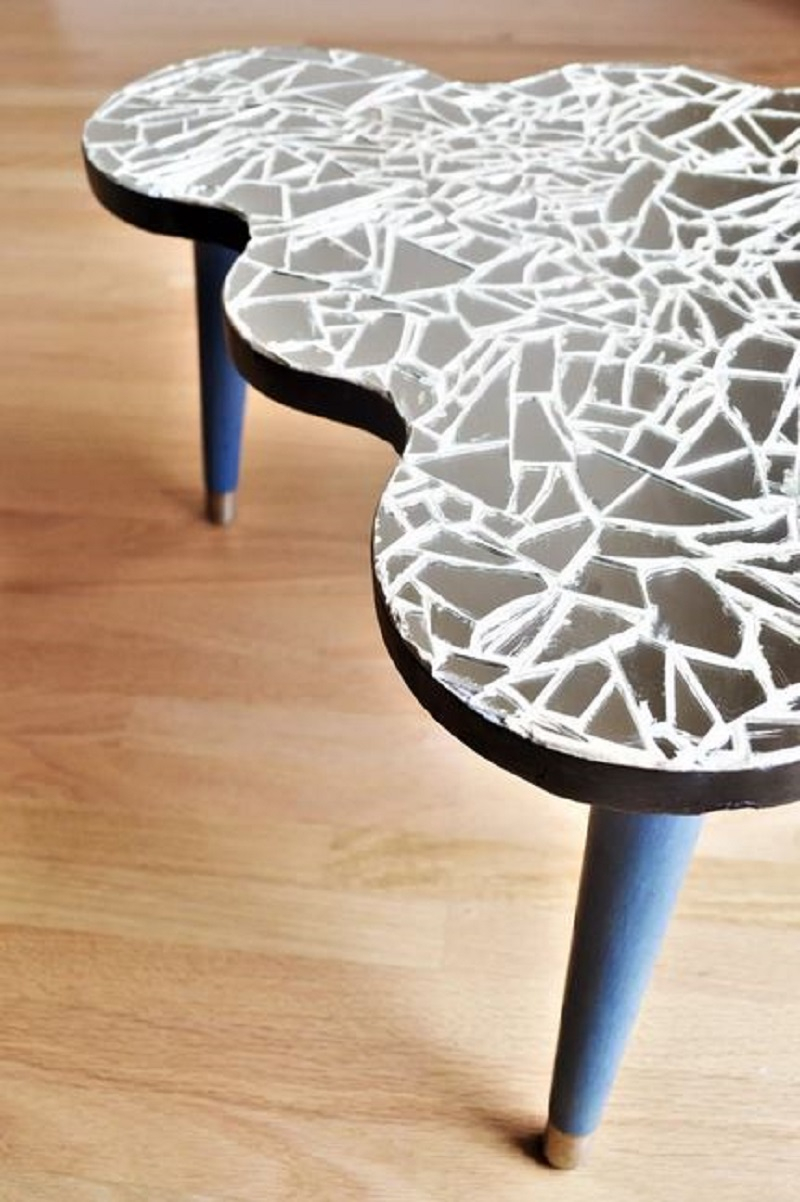 Amazing mosaic coffee table