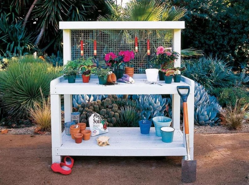 Diy potting bench ideas that give you extra room to pot plants and flowers