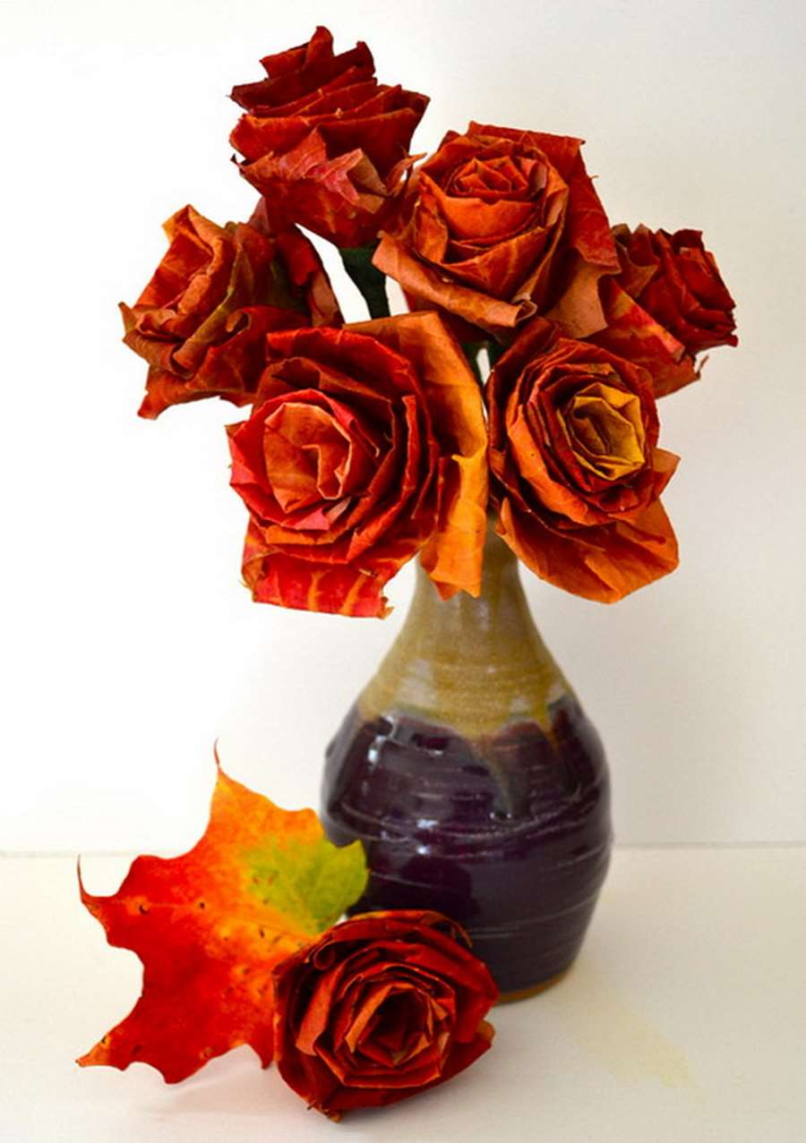 Fall leaf roses DIY Numerous Elegant Ways To Decorate With Leaf This Fall