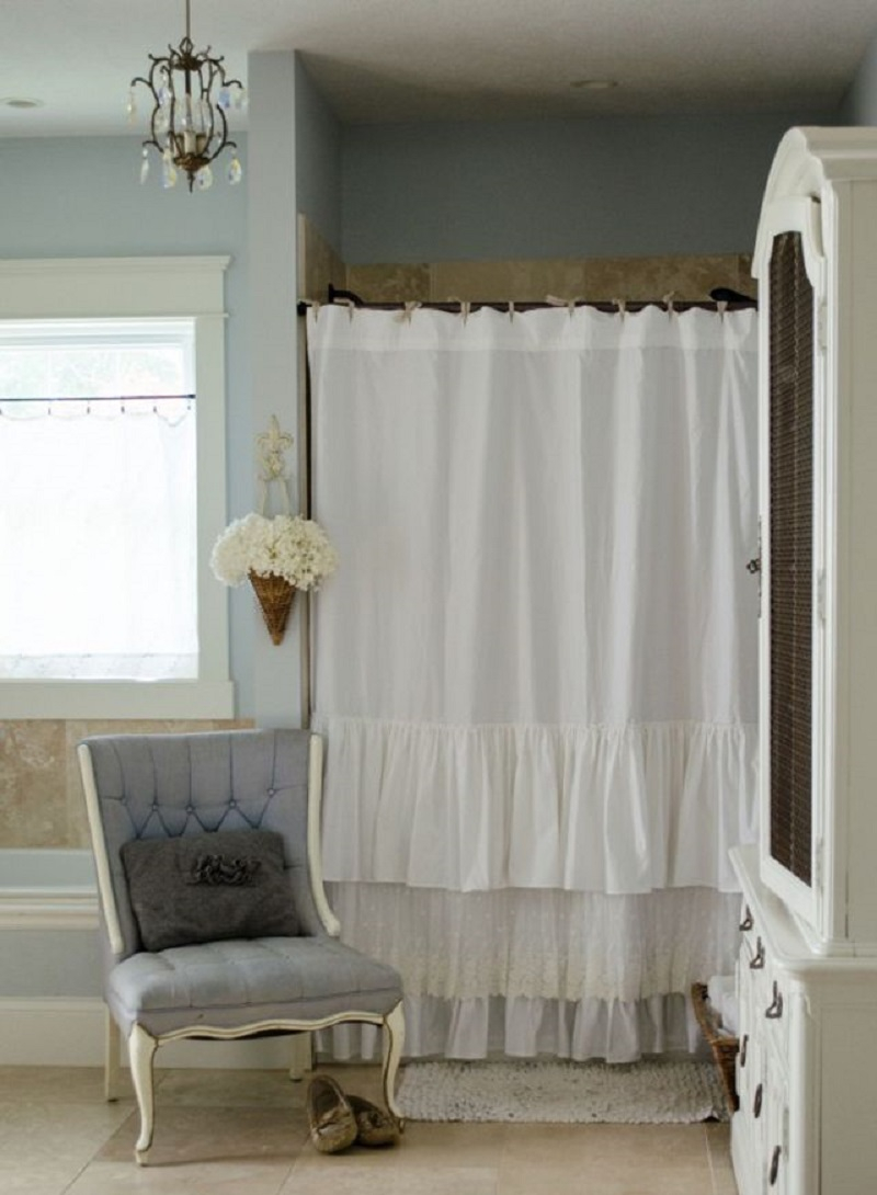 Shabby chic shower curtain with ruffles and lace DIY Charming Shower Curtains To Show Your Stylish Bathroom