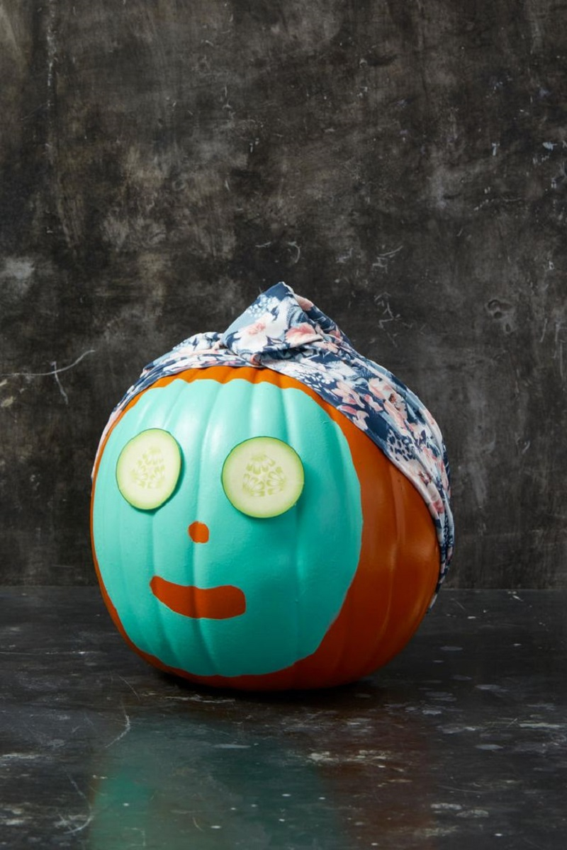 Spa pumpkin Festive DIY No-Carve Pumpkins Ideas That Are Easy To Copy For This Halloween