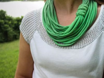 T-shirt infinity scarf