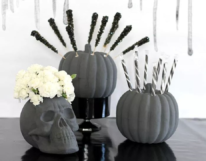 Diy skull vase flower