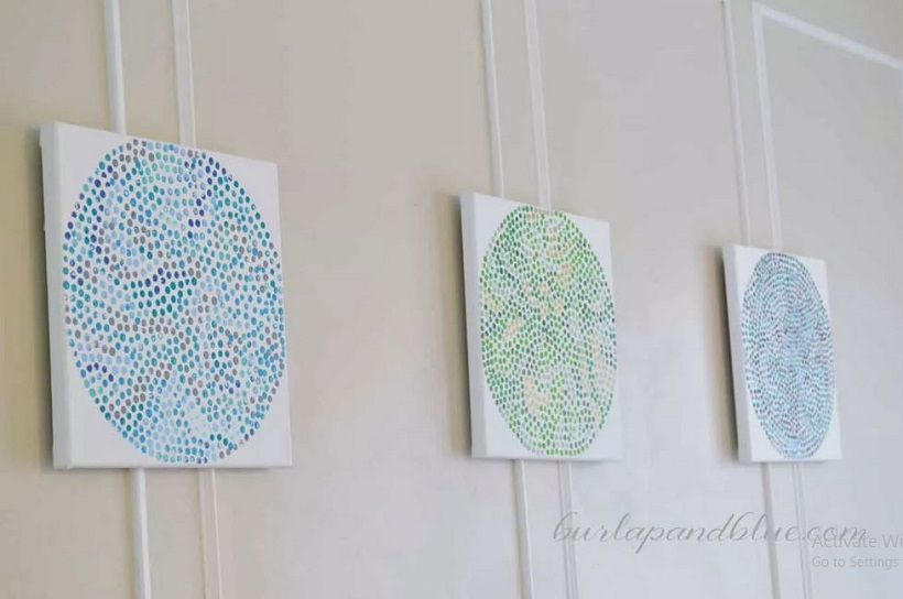 Polka dots in canvas