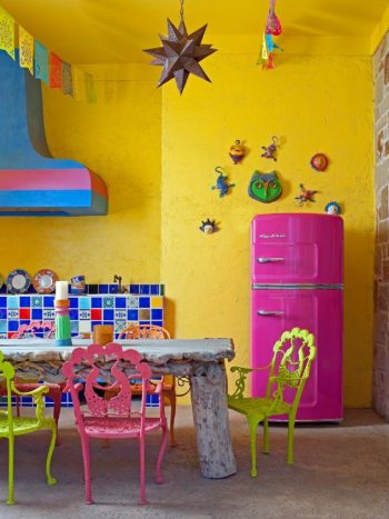 Vibrant kitchen decoration