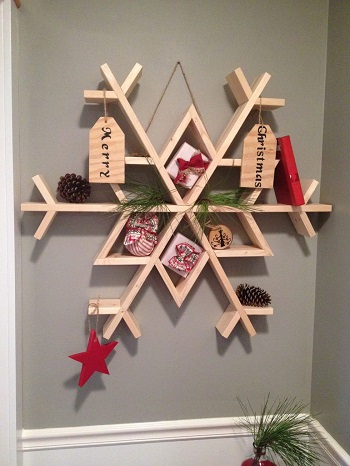 Snowflake wall shelf DIY Charming Rustic Christmas Wood Projects For Your Amazing Home