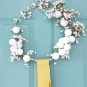 Conspicuous DIY Christmas Wreaths To Offer You A Captivating Decoration