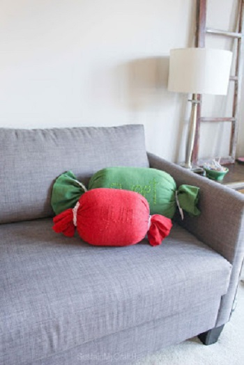 Yum and sweet throw pillows DIY Adorable Christmas Pillows To Liven Up Your Home This Year