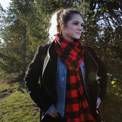 Diy blanket scarf Keep Your Days Warm And Cozy With Incredible Winter Sewing Projects