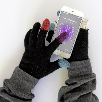 Easy diy touchscreen gloves Ingenious DIY Gloves Ideas To Keep Your Hand Warm This Winter