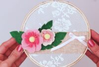 DIY Embroidery Hoop Wall Decor