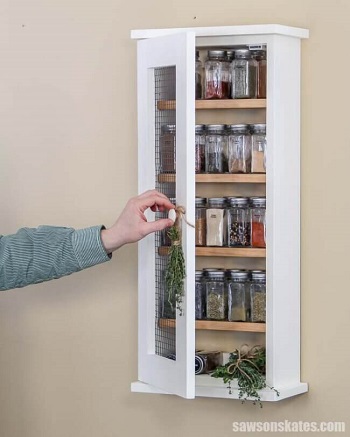 More Than Useful DIY Spice Rack Ideas For Your Kitchen Need