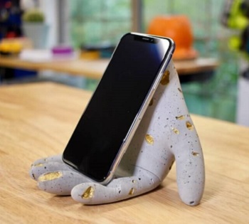 DIY Functional Trouble-Free Phone Stand Ideas To Create