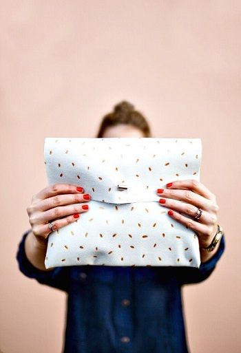 Fabolous DIY Clutch Without Breaking Your Bank