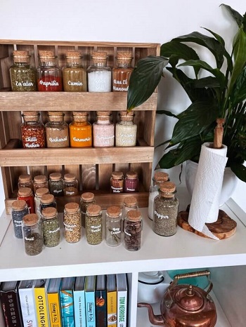 More Than Useful DIY Spice Rack Ideas For Your Kitchen Need - GODIYGO.COM