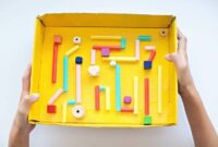 Marble maze from cardboard