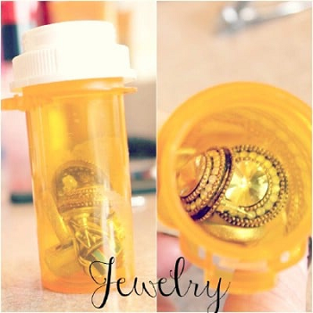 DIY Smart Ways To Reuse And Repurpose Empty Pill Bottle