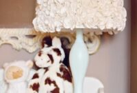 Diy ruffle accent lamp