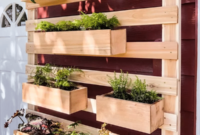 Diy vertical garden wall planter