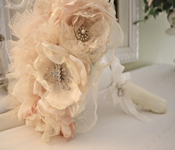 Bouquet of flowers DIY Creative Ideas To Reuse Your Old Wedding Dress