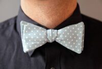 Handmade men's bow tie