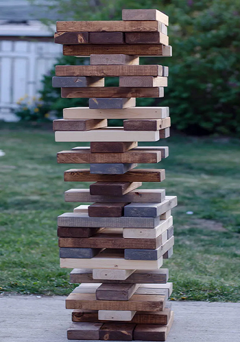 Jumbo jenga DIY Oversized Yard Games To Enjoy The Spare Time