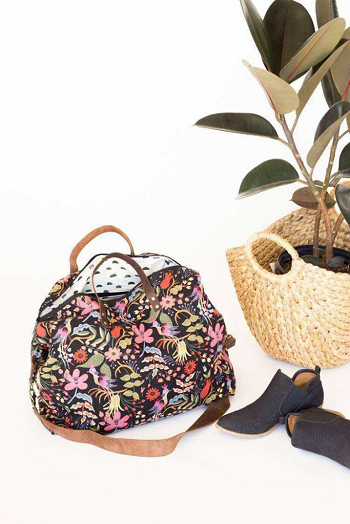 Diy fancy travel bag idea DIY Duffle Bag Ideas For Your Mini-Vacation Time