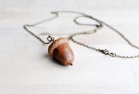 Diy pretty real fall acorn necklace