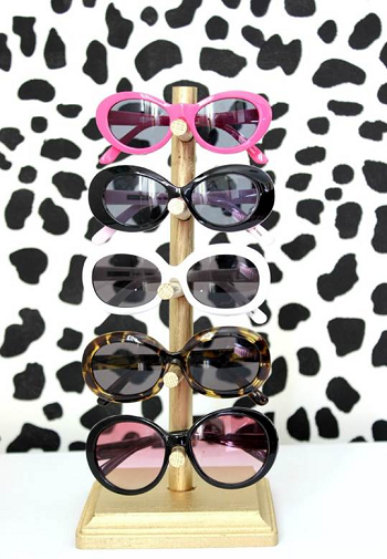 Like a tree sunglasses holder Pretty And Easy To Make Epic DIY Sunglasses Holder Ideas 