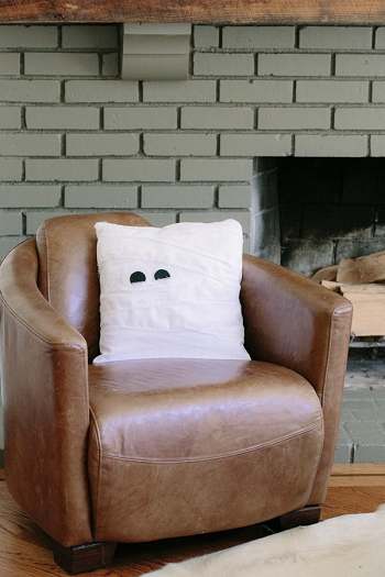 Mummy pillow DIY Household Halloween Decorations That Scary Easy And Cheap