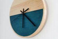 Minimalist modern wall clock