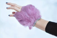 Diy dramatic feather bracelet cuff