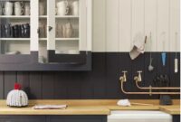 Two-toned kitchen cabinets