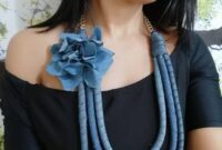 Diy denim necklace with flower