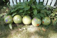 DIY-Painted-bowling-ball-garden-caterpillar