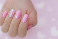 Pink wallpaper nails