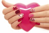 Red valentines day nails