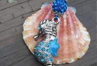 DIY-Car-Charm-with-Beads-and-seashells