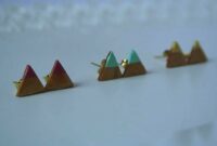 Diy triangle earrings from polymer clay