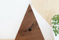 Diy wooden triangle clock